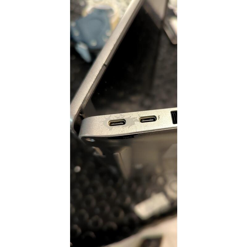 Portatil Reacondicionado Dell Latitude 5420 I7-1185g7 16gb 512gb Ssd 14" Fhd Win11pro Marcas De Uso Teclado Español 1 Año De Garantia